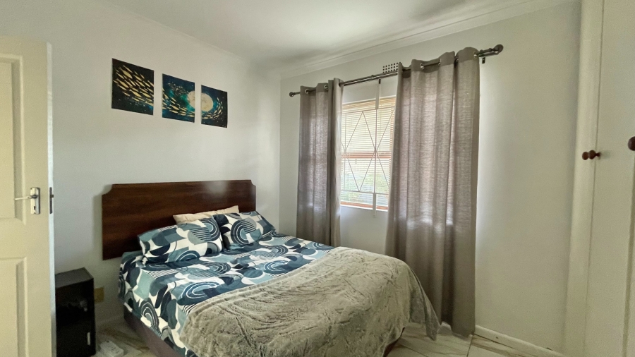 4 Bedroom Property for Sale in Gordons Bay Central Western Cape